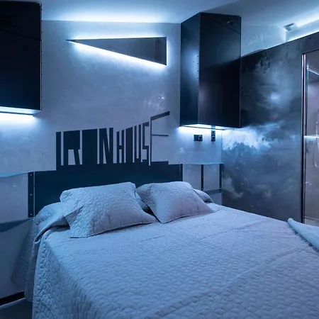 Iron House - Luxury Penthouse With Bathtub Apartment Marbella Exterior photo