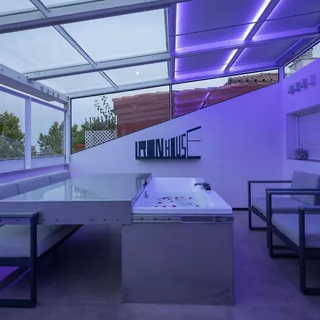 Iron House - Luxury Penthouse With Bathtub Apartment Marbella Exterior photo