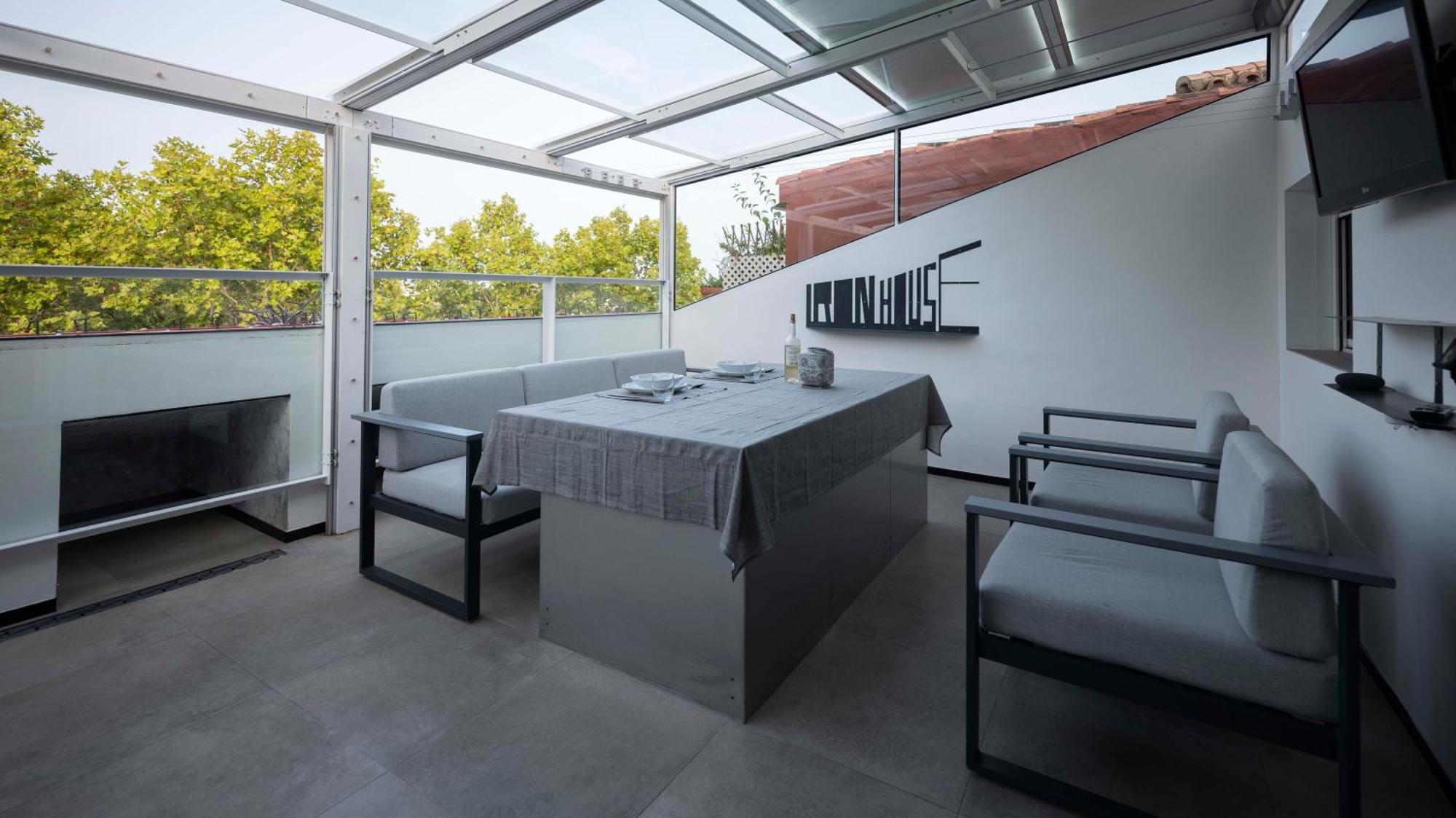 Iron House - Luxury Penthouse With Bathtub Marbella