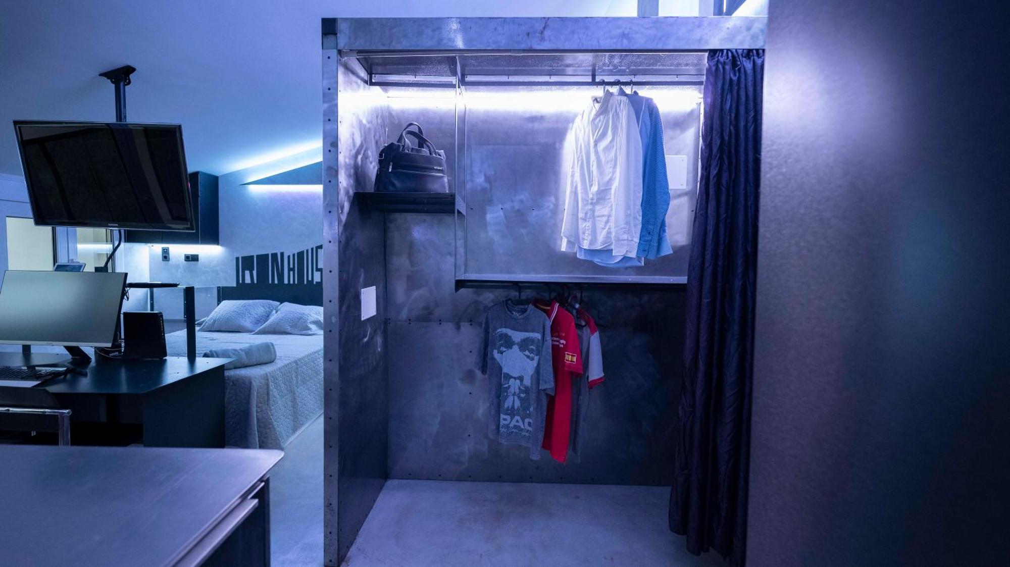 Apartamento Iron House - Luxury Penthouse With Bathtub *