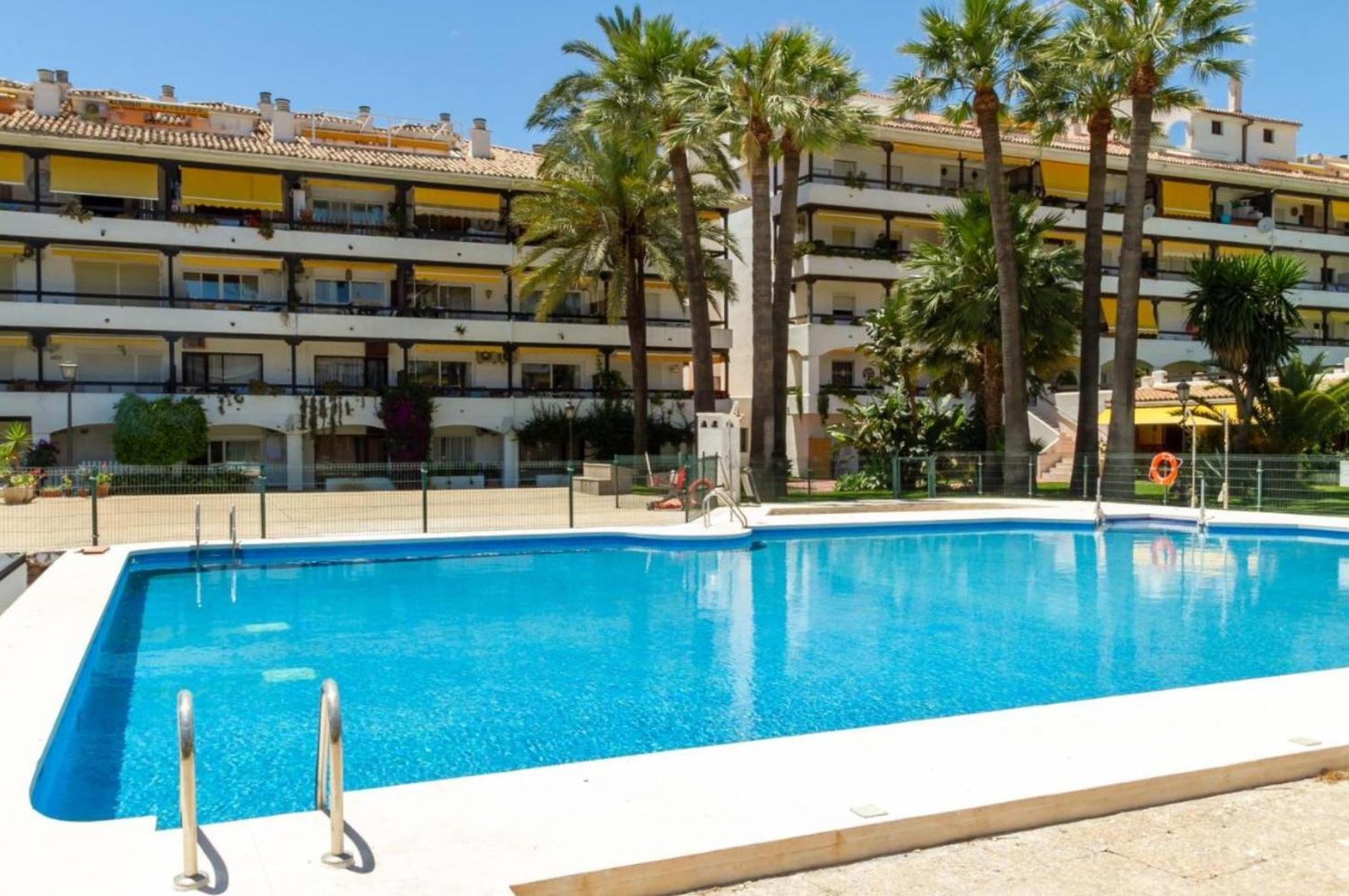 Apartment Iron House - Luxury Penthouse With Bathtub Marbella