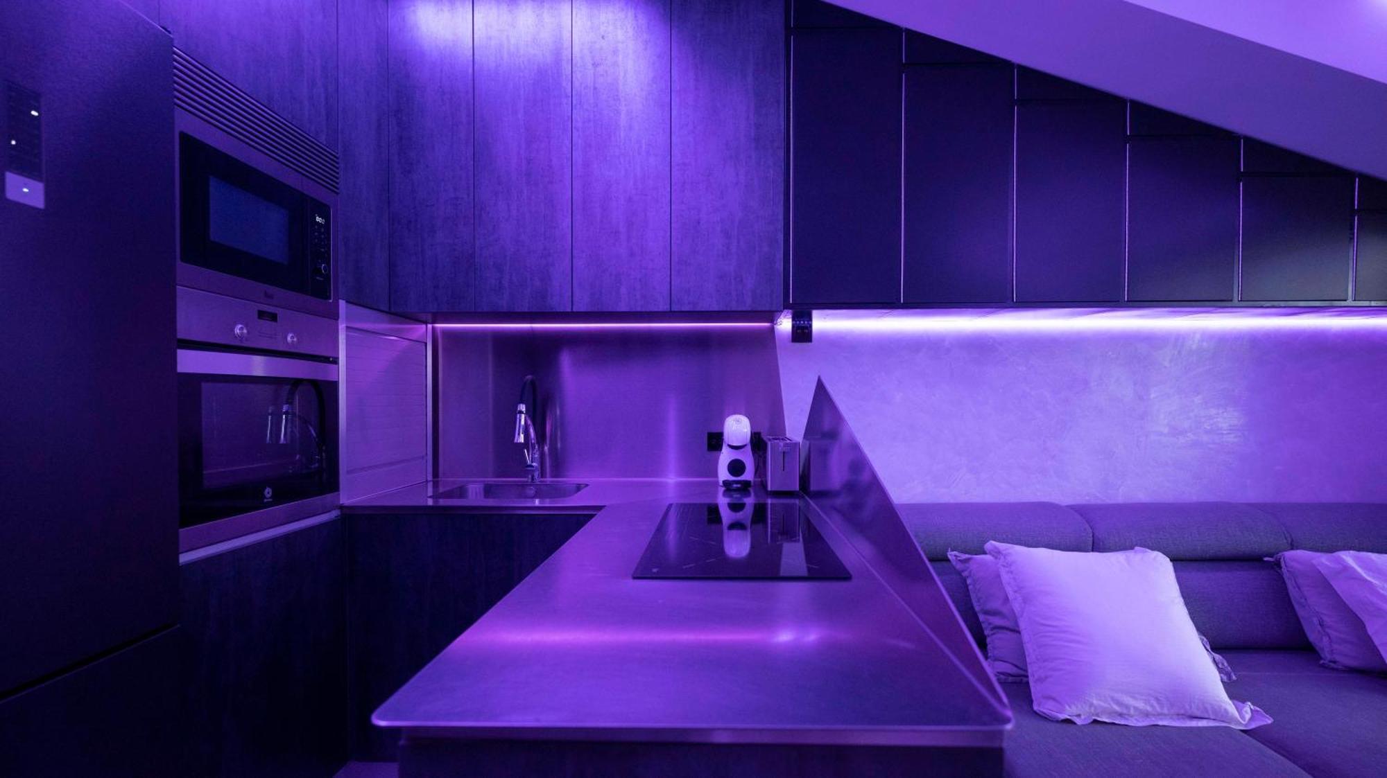 Iron House - Luxury Penthouse With Bathtub *