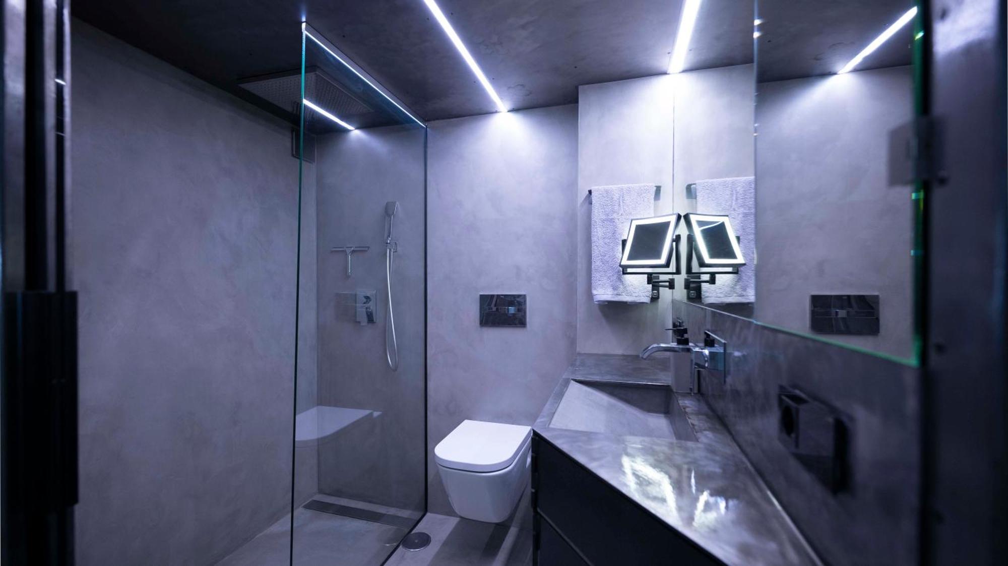 Iron House - Luxury Penthouse With Bathtub Apartment Marbella