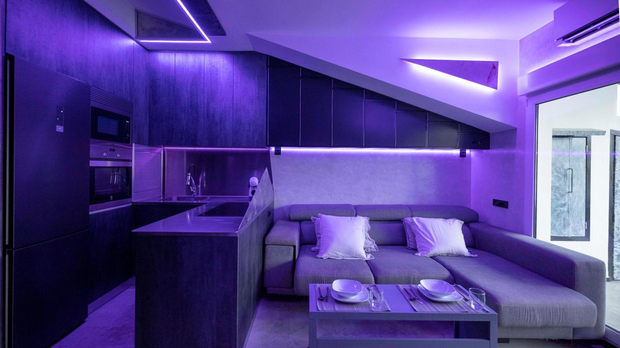 Iron House - Luxury Penthouse With Bathtub Apartment